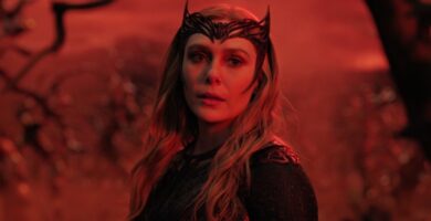 La estrella de MCU, Elizabeth Olsen, es consciente de la fatiga de los superhéroes, y argumenta que "estas películas no son para los críticos, estas películas son para los fanáticos"