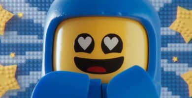 Un fan de LEGO construye una réplica de una casa familiar con 17.000 piezas