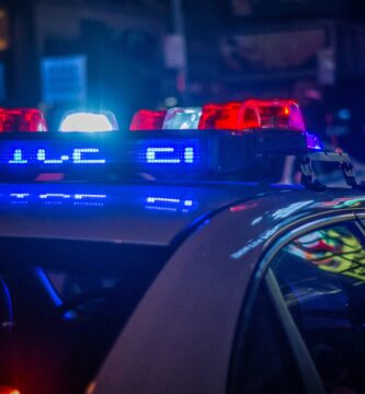 Imágenes de la cámara corporal "Voy a Miss GTA 6" muestran a un asesino convicto molesto por el arresto