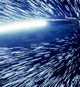 Fan de LEGO transforma el Halcón Milenario en el USS Princeton