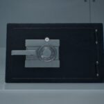 Cómo abrir todas las cajas fuertes en RE9