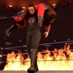 Tiffany Stratton reacciona a su entrada en WWE 2K26