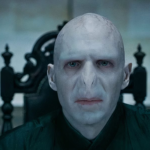 Ralph Fiennes comparte su elección de Voldemort en el reinicio de Harry Potter de HBO