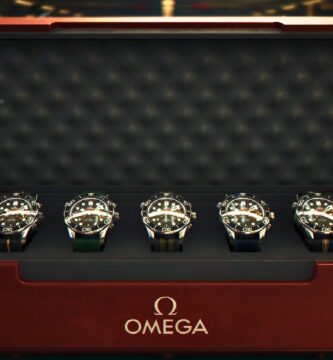 Todas las opciones de relojes en 007 First Light